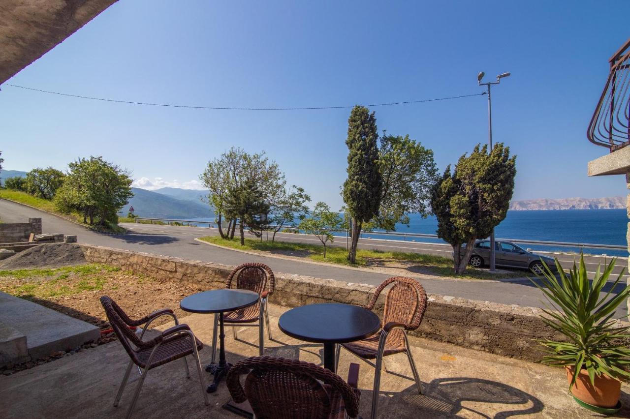 Apartment Luka Senj  Esterno foto